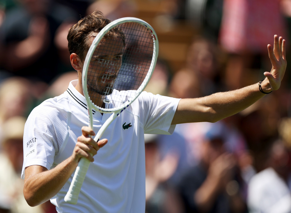 拉沃尔杯翻盘温网,梅德韦杰夫状态火热 拉沃尔杯翻盘温网,梅德韦杰夫状态火热