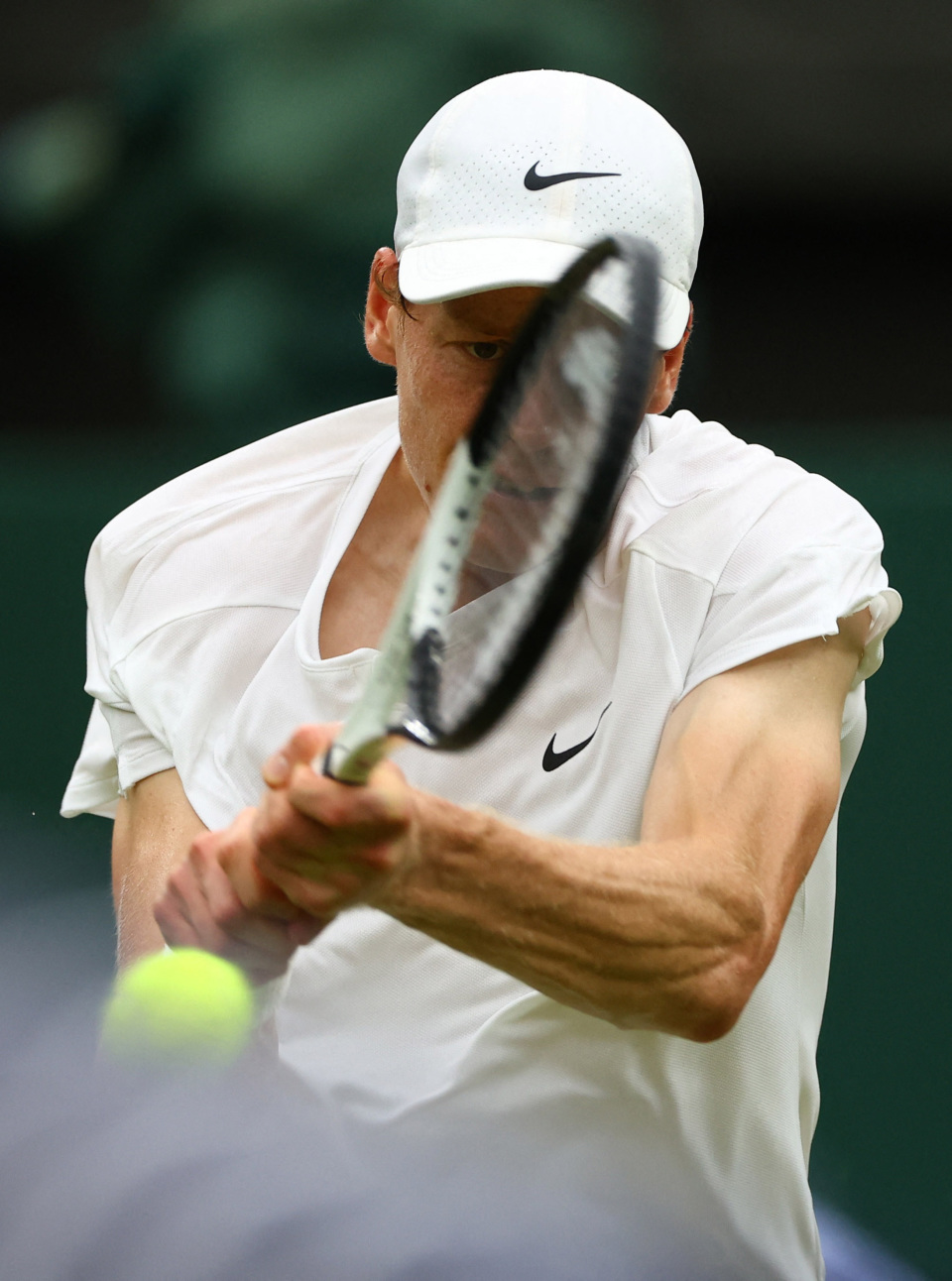 拉沃尔杯翻盘温网,梅德韦杰夫状态火热 拉沃尔杯翻盘温网,梅德韦杰夫状态火热