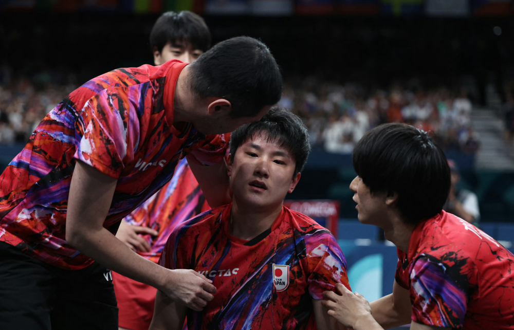 法国队逆转葡萄牙队,张本智和惊艳四座 法国队逆转葡萄牙队,张本智和惊艳四座