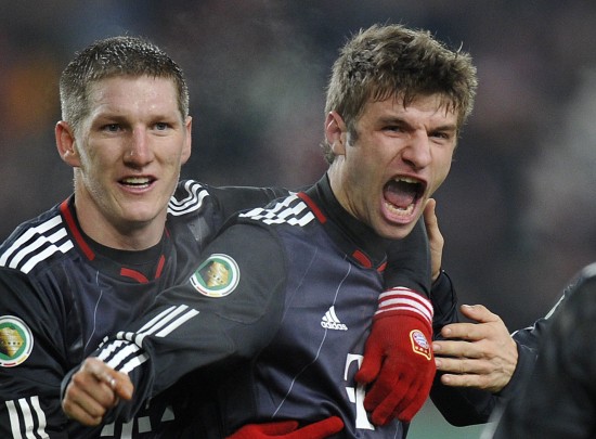 拜仁鏖战德国,孔德高光表现 拜仁鏖战德国,孔德高光表现