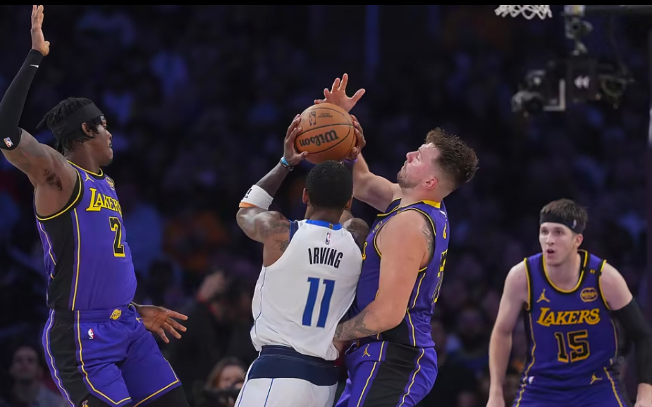 湖人绝杀独行侠，范弗利特关键制胜