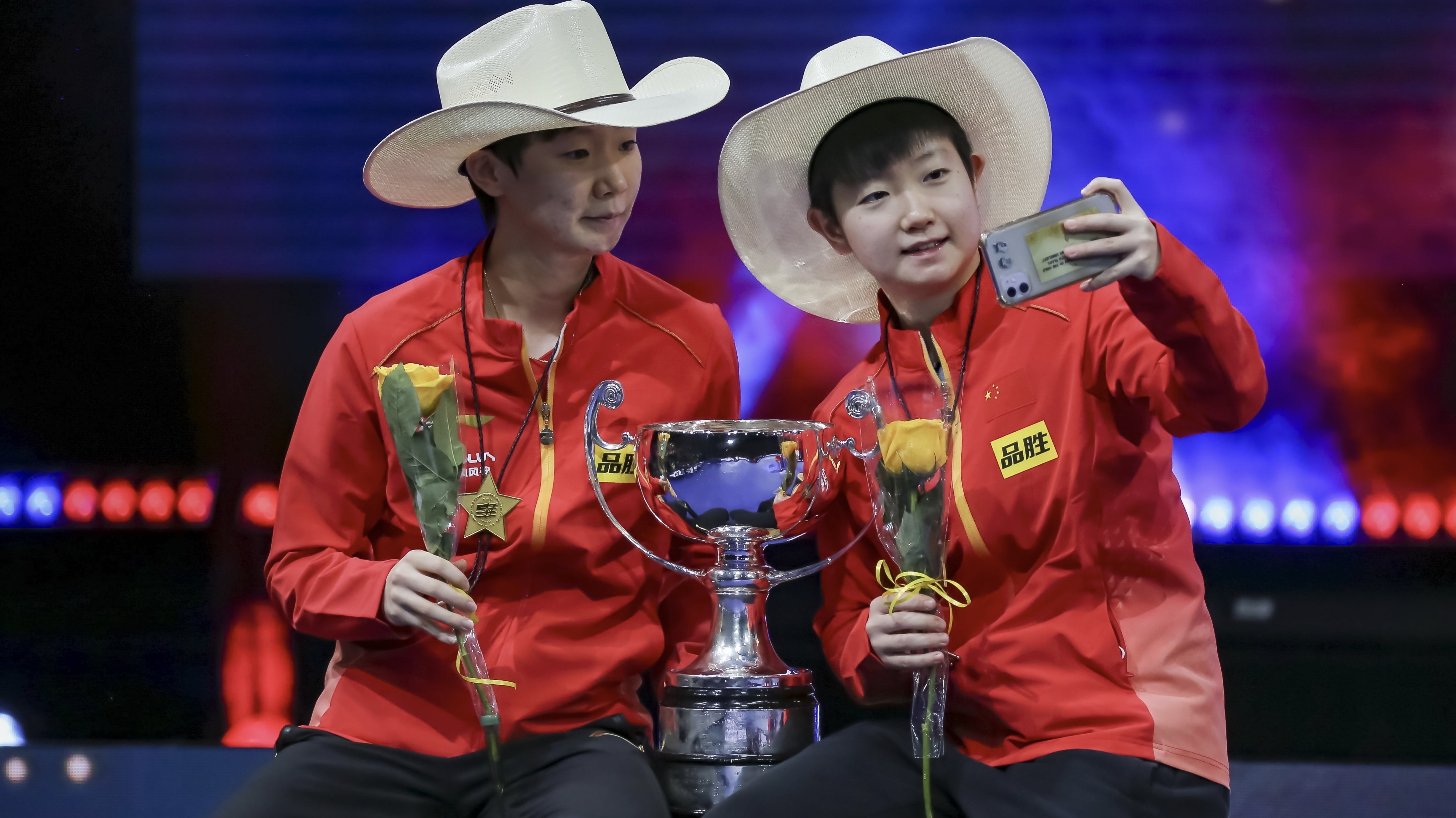 中国乒乓球队横扫比利时乒乓球队，奥恰洛夫惊艳世界