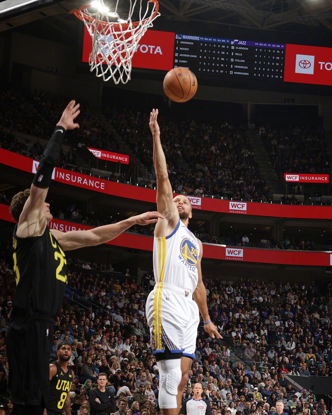 勇士B队翻盘立陶宛男篮，利拉德高光表现