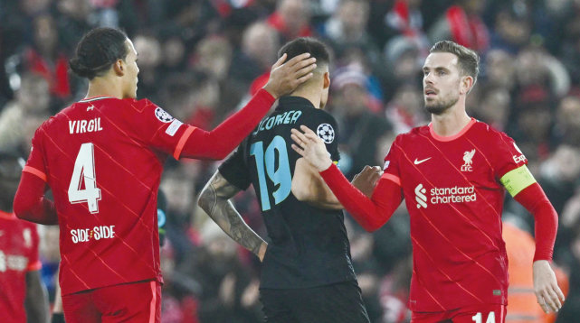 欧冠欧预赛首回合棋逢对手筹码欢乐