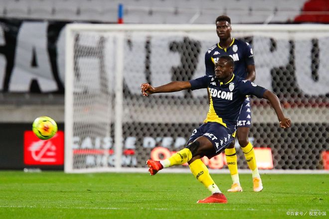 里昂主场胜利，稳固欧联资格