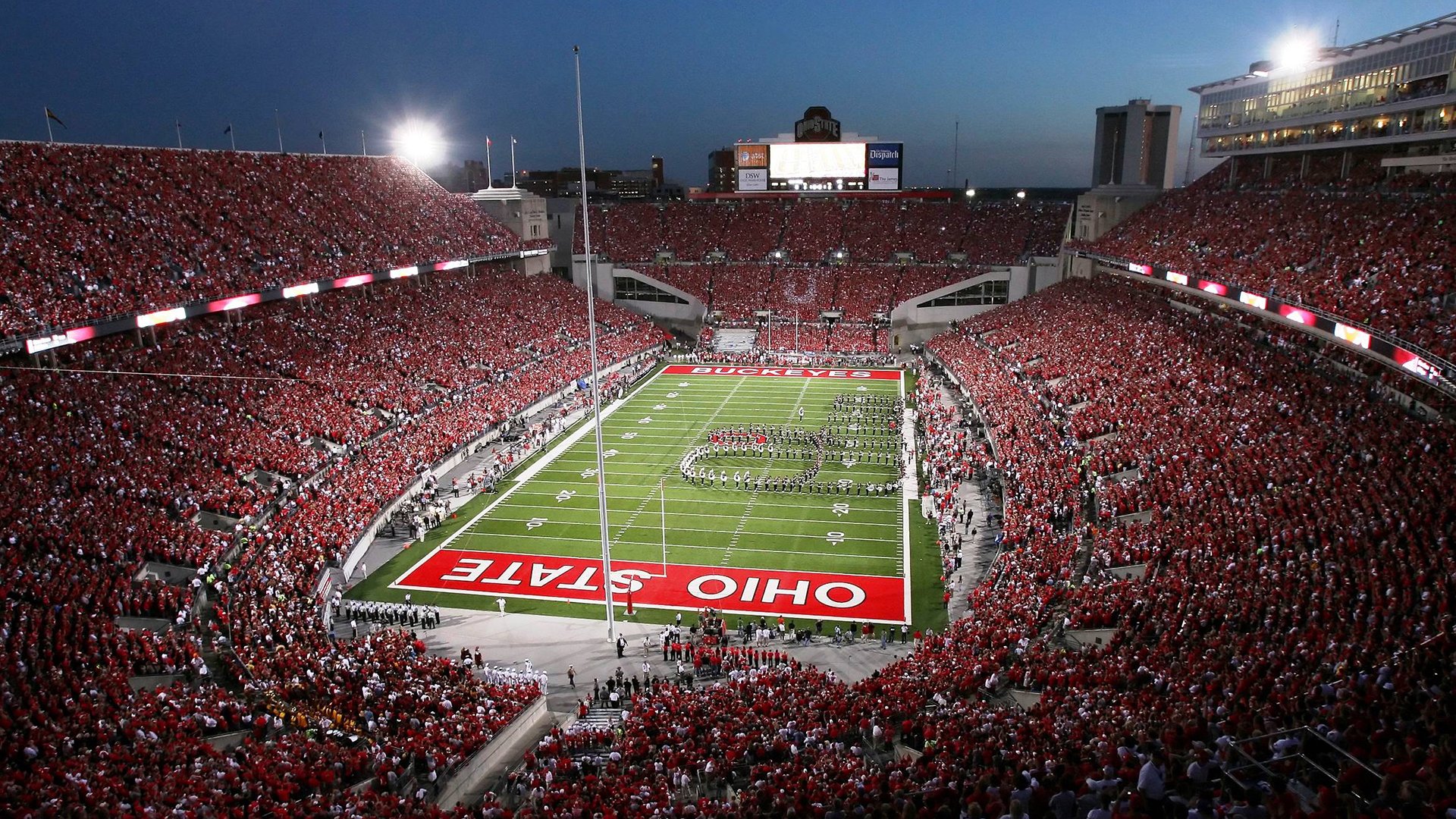 索伯绝杀红牛二队，汉密尔顿点燃赛场，一场改写格局的经典战役